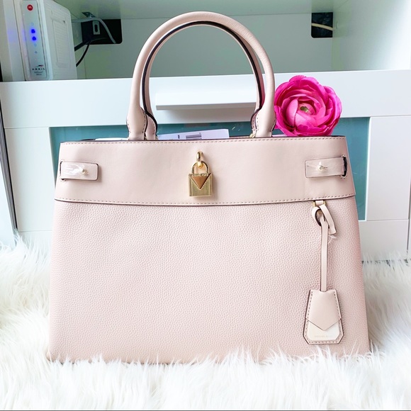 Michael Kors Handbags - NWT Michael Kors Large Satchel